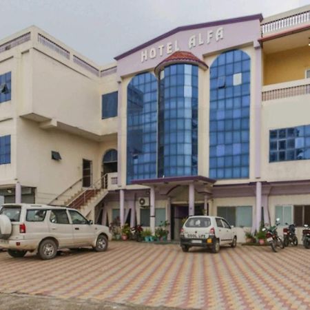 OYO 82777 Hotel Alfa Amb Exterior foto