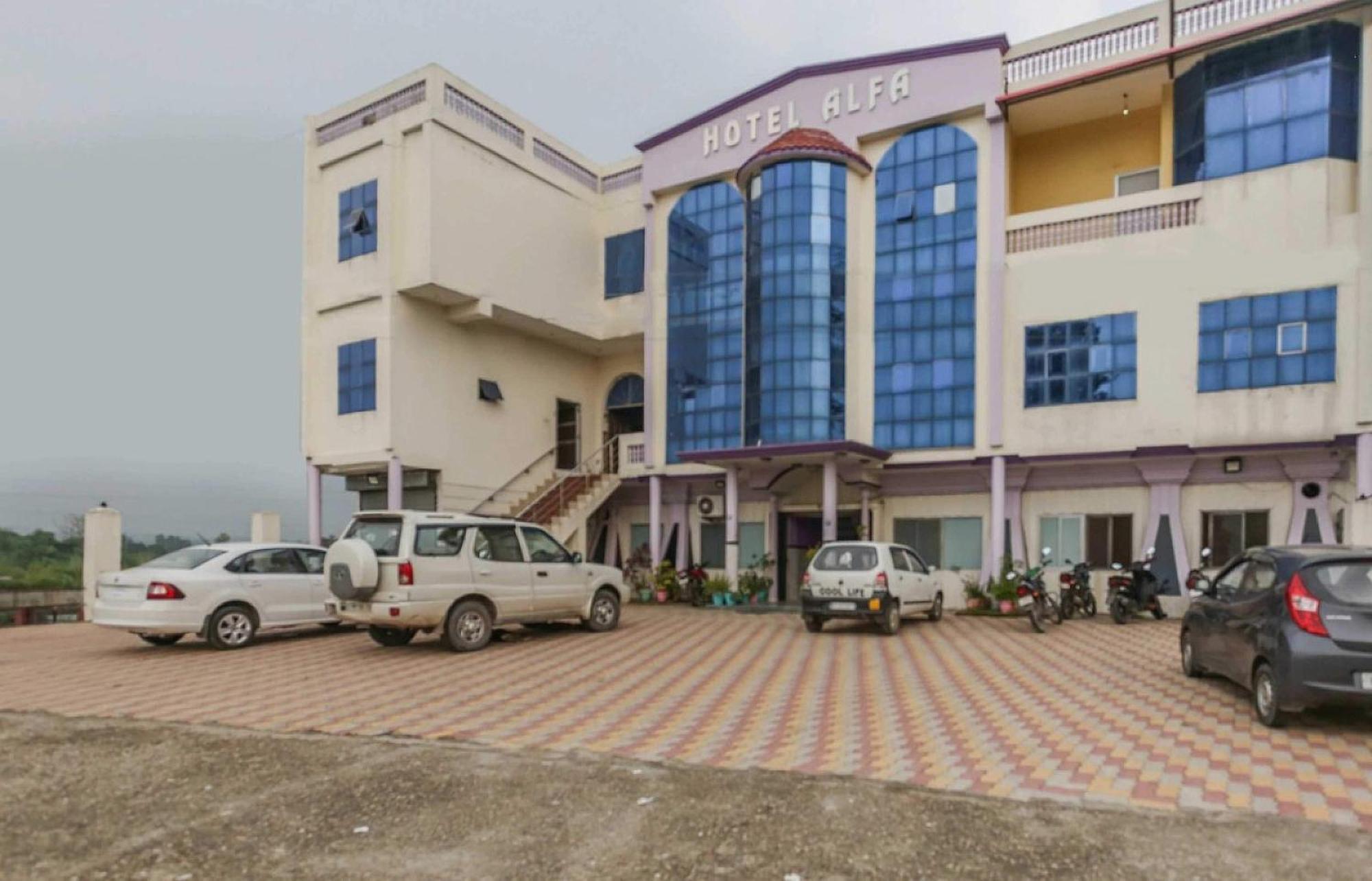 OYO 82777 Hotel Alfa Amb Exterior foto